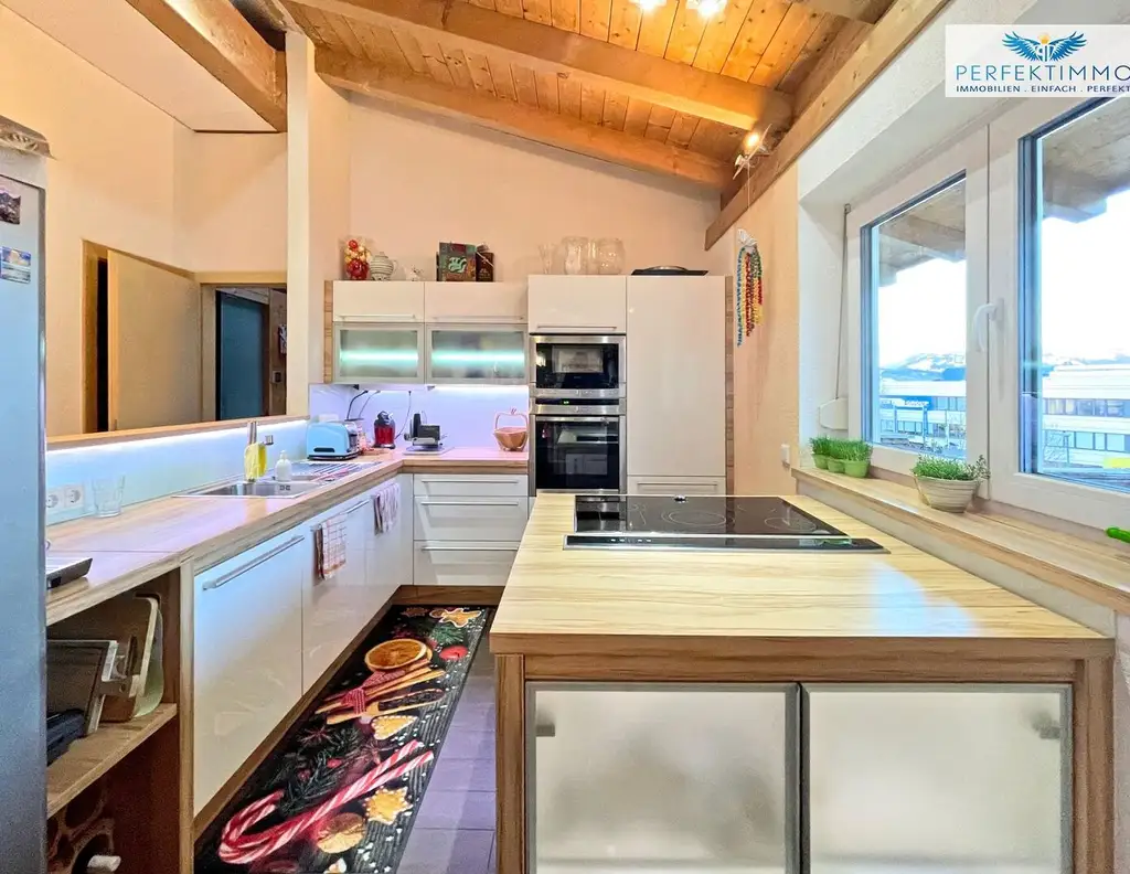 Großzügige 2-Zimmer-Dachgeschosswohnung