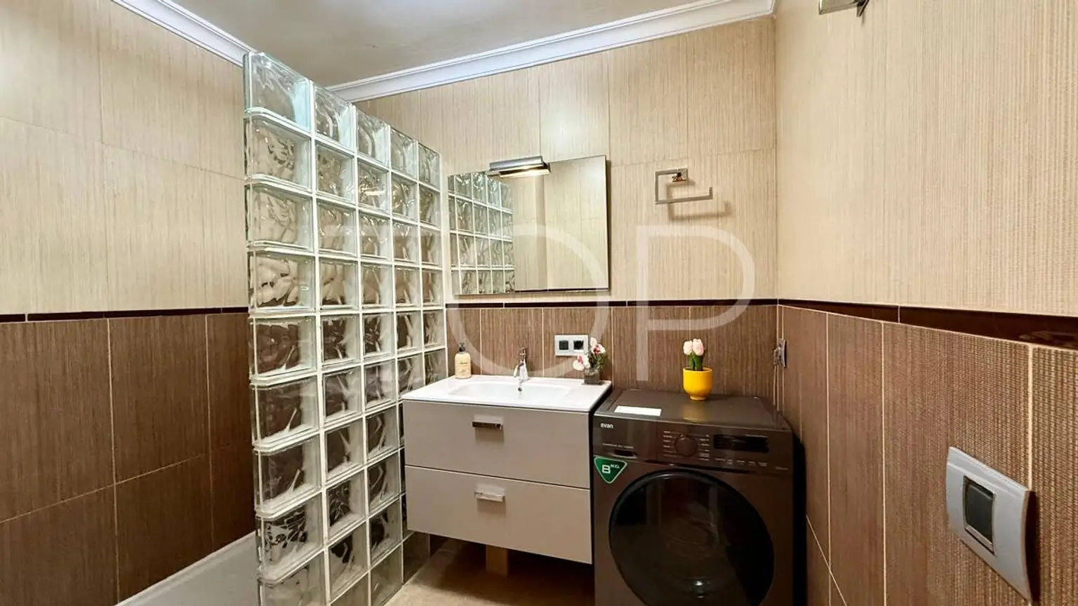 0abec2e9-de14-4814-a0d5-a8378a6d7651