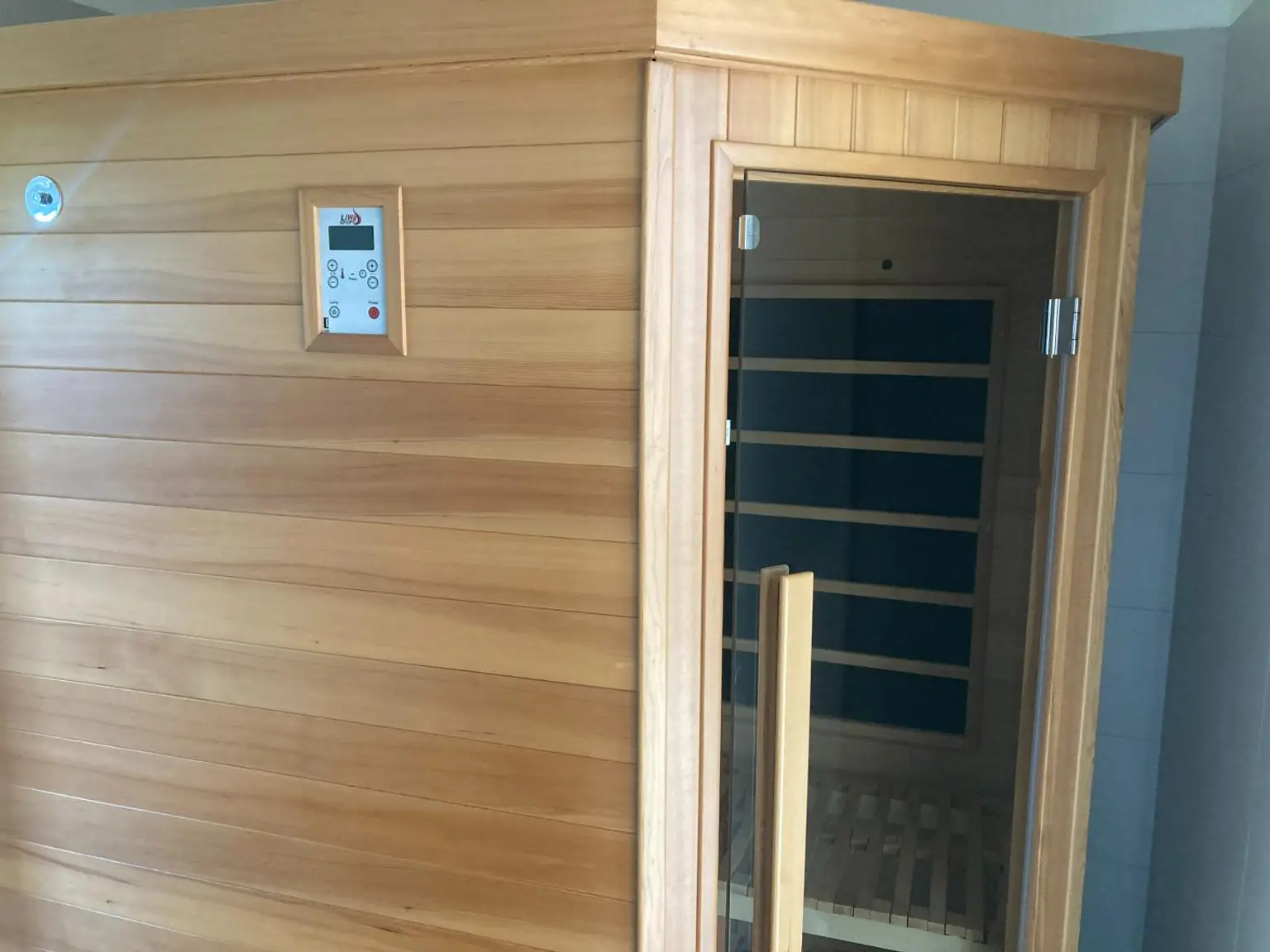 Neubau mit Lift, Wellness und vielen Extras