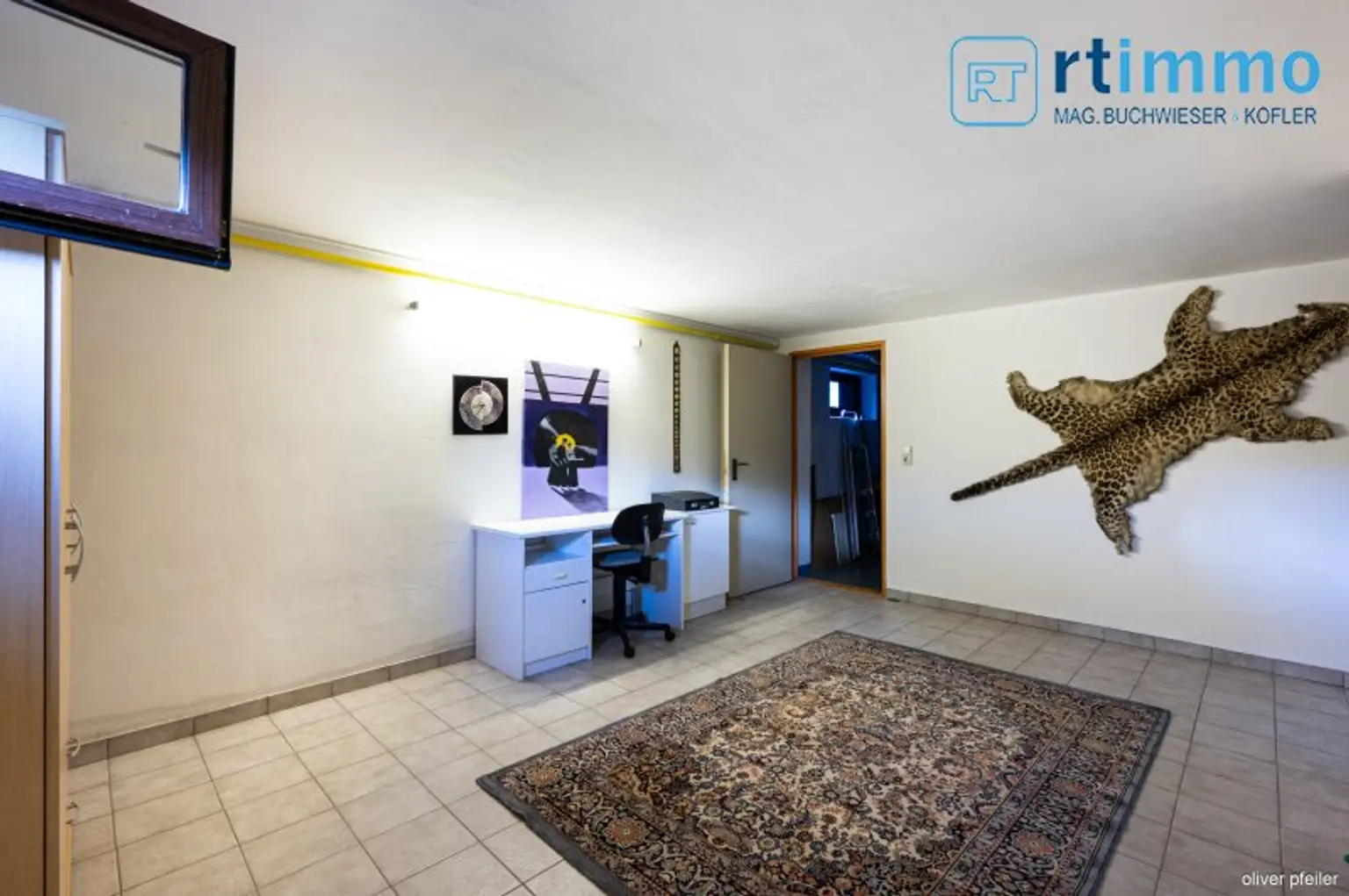 SCHÖNES FAMILIENHAUS mit Wintergarten und Garage in ruhiger Lage zu mieten!