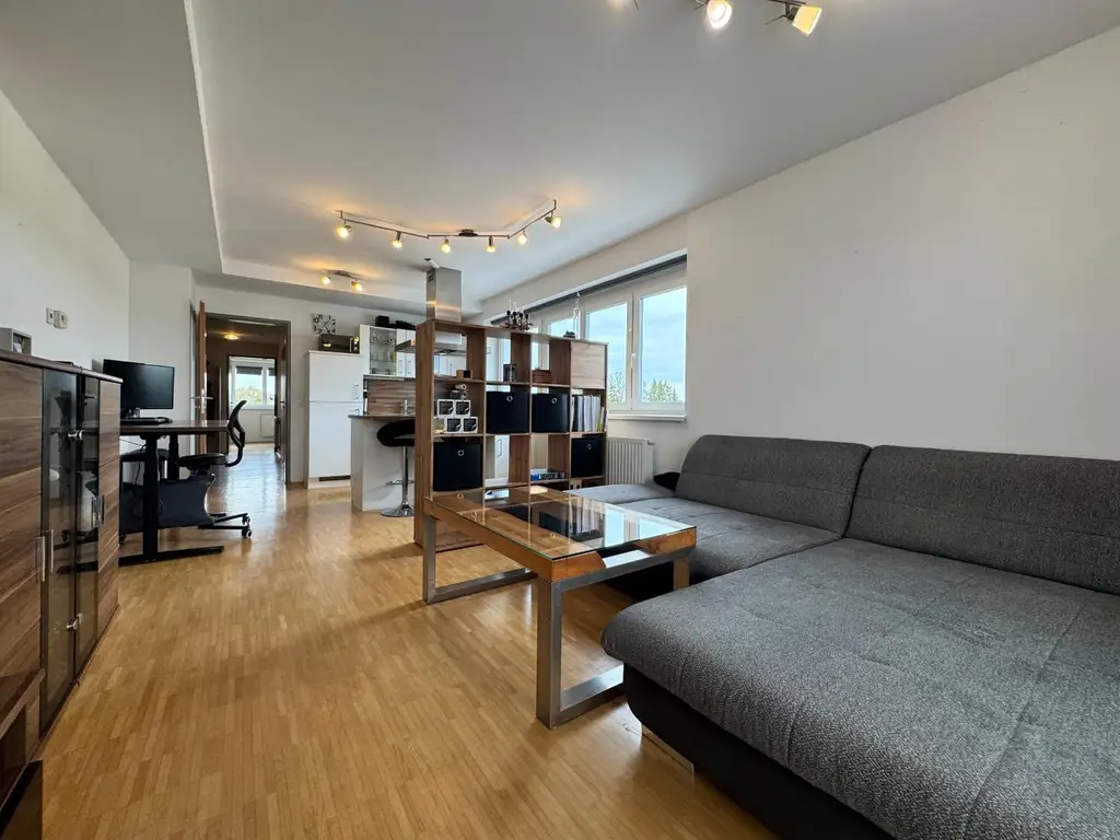 Einmalige Gelegenheit: Wohlfühlwohnung mit Klimaanlage und Balkon. Schnell sein lohnt sich! Wiesenstraße / in Gampern