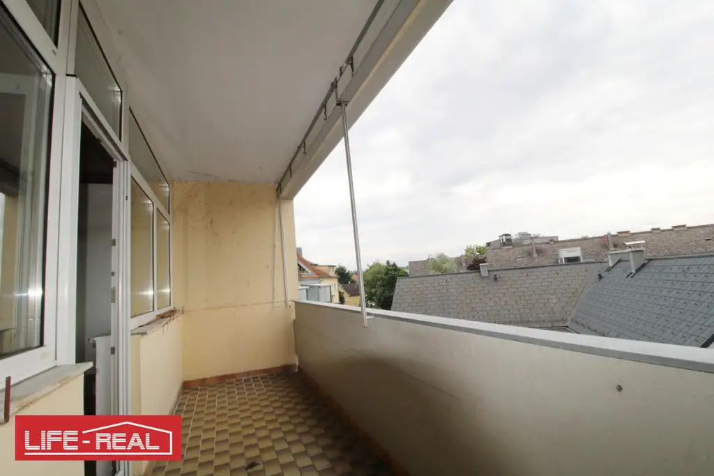 Stilvolle Maisonette-Mietwohnung mit Balkon im Herzen von Linz/Ebelsberg