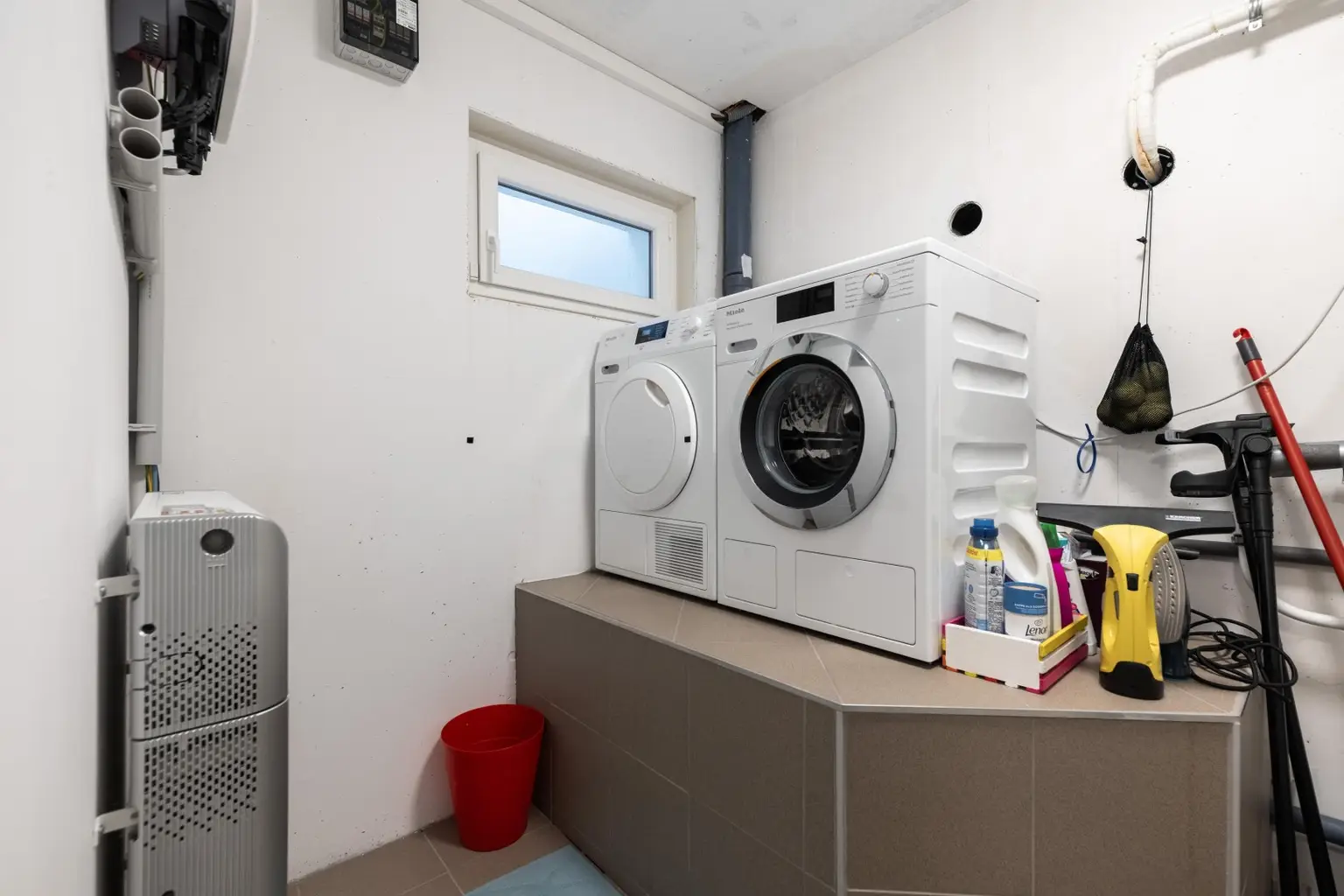 30 Hauswirtschaftsraum