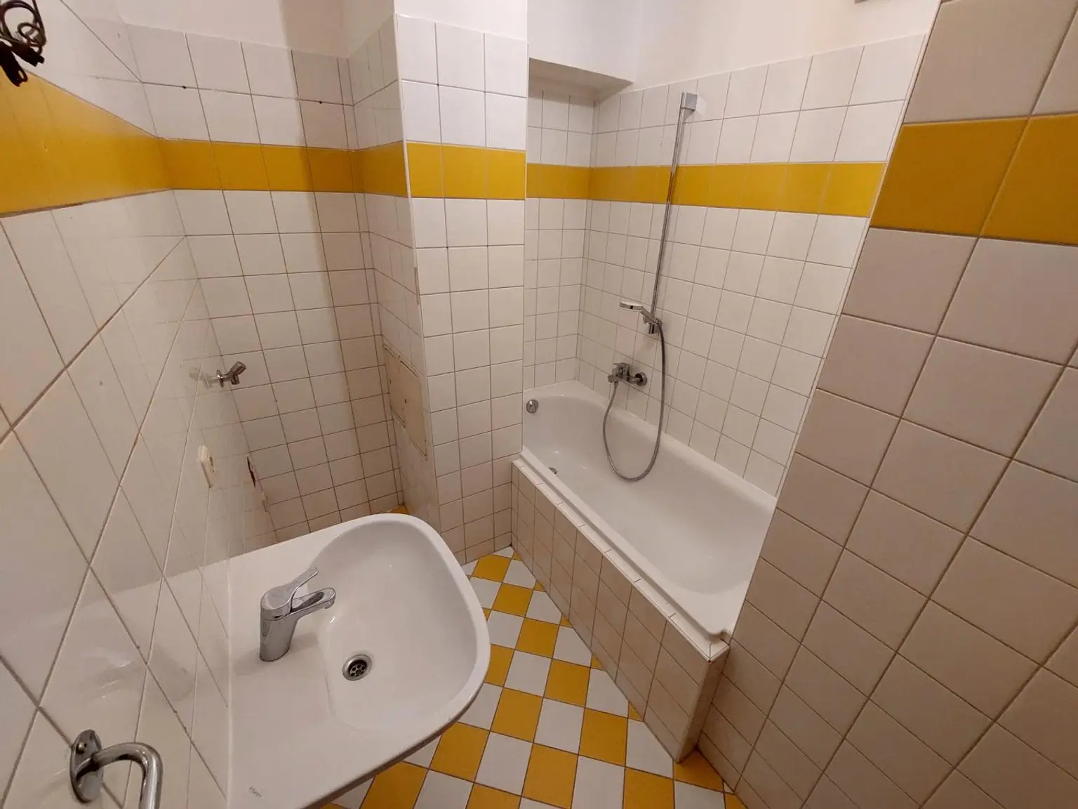 Garconniere Wohnung mit Garten in zentraler Lage von Enns