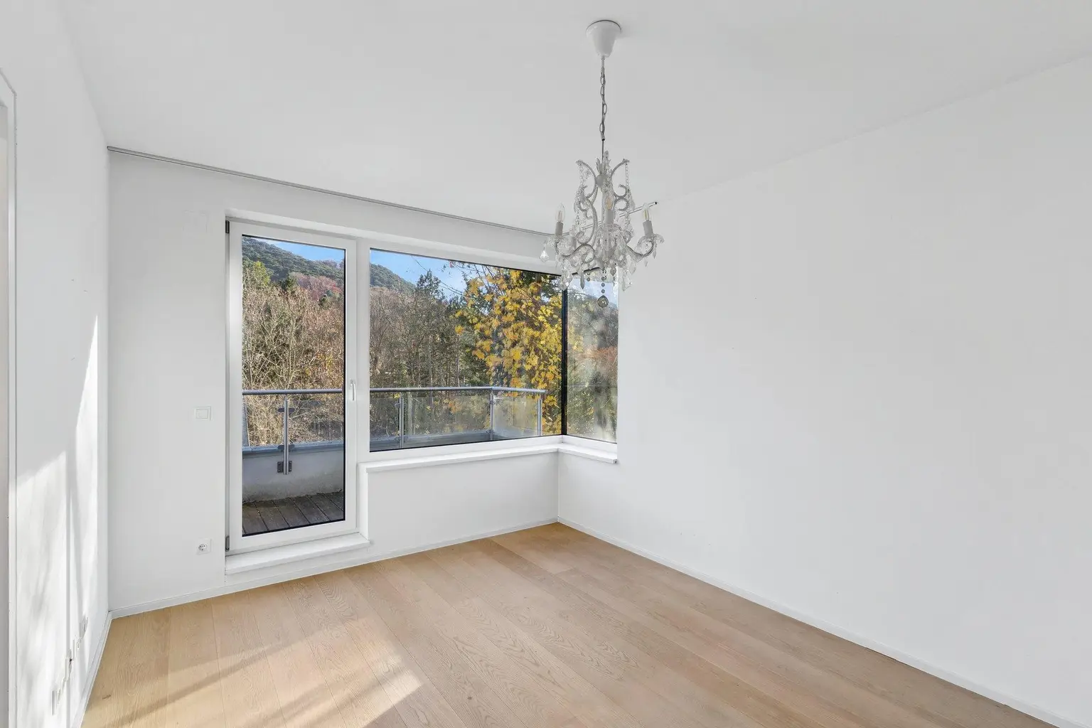 Exklusive Luxusvilla in absoluter Ruhelage mit Pool!