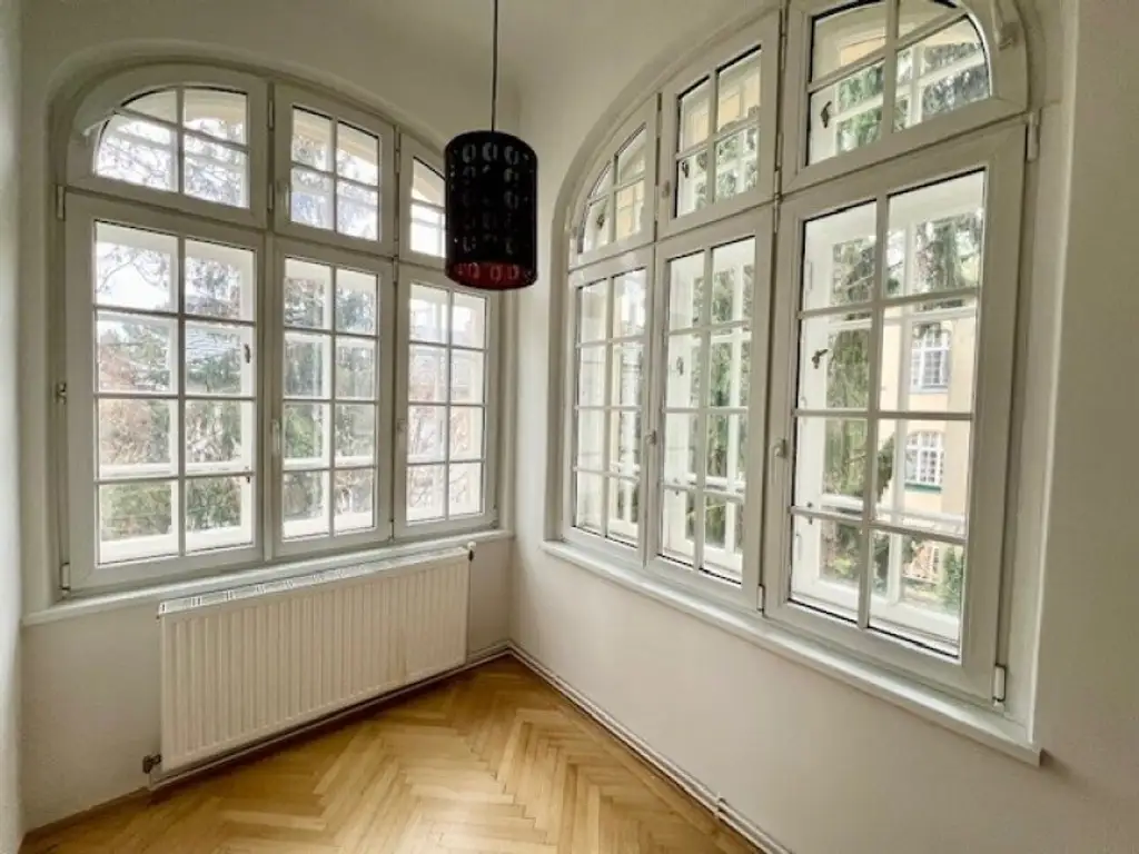 Charmante 147m2 Altbau-Maisonette in Gersthof – 4 Zimmer, Terrasse & idyllischer Allgemeingarten!