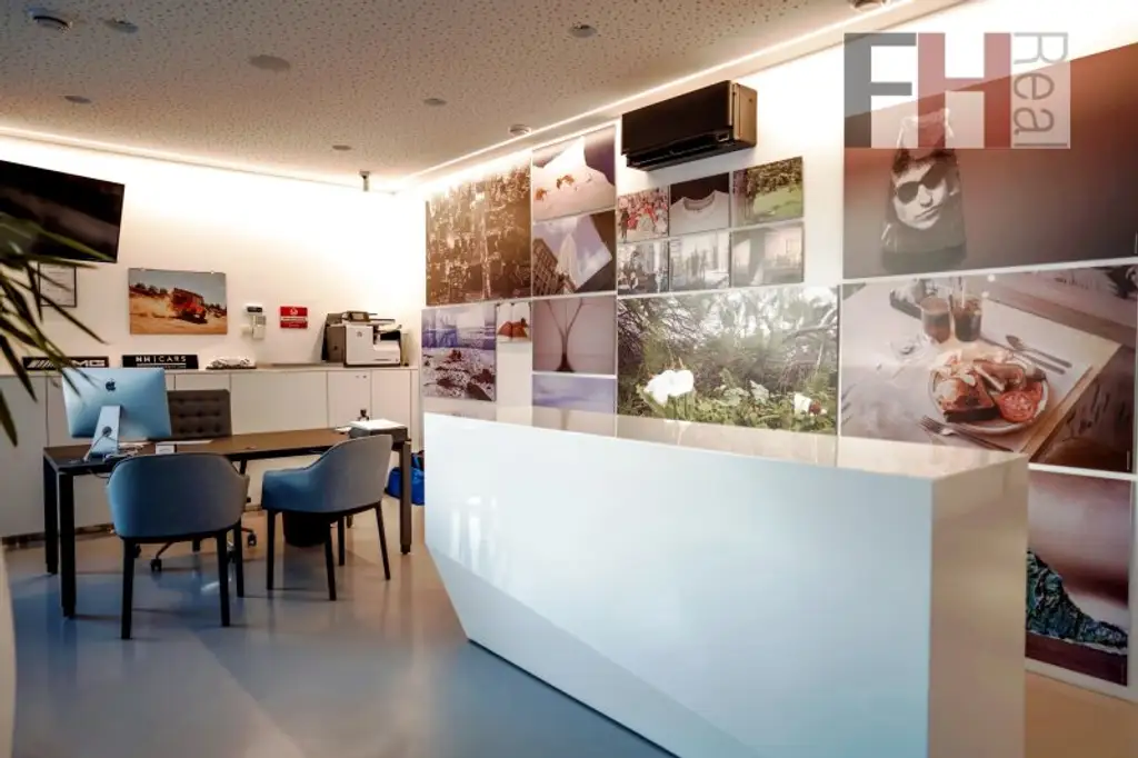 Moderne Gewerbeliegenschaft mit stylischer Wohneinheit inkl. Pool on Top! Bauland Kerngebiet! Vielfältige Nutzungsmöglichkeiten > Geschäftslokal, Büro, Praxis, Mobilitätscenter, KFZ!