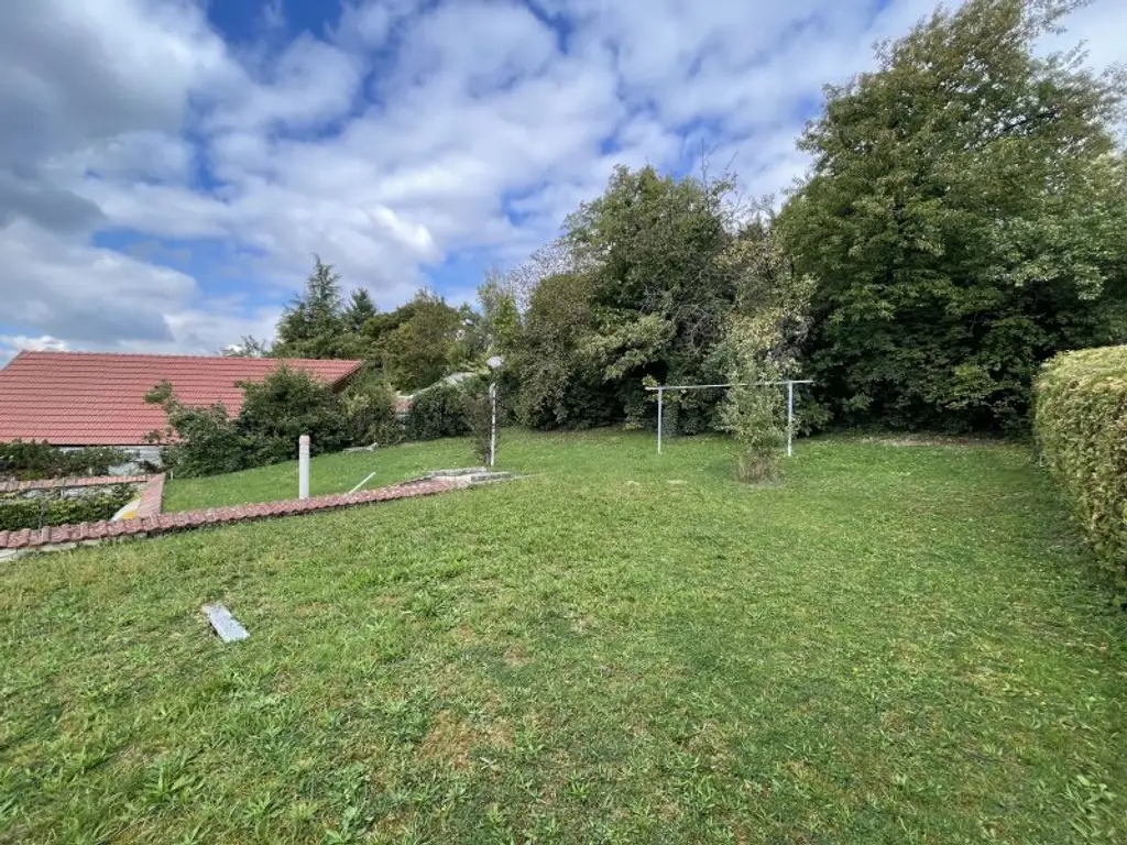 Kleines Landhaus mit Gewölbekeller in bester Ruhelage im Weinviertel