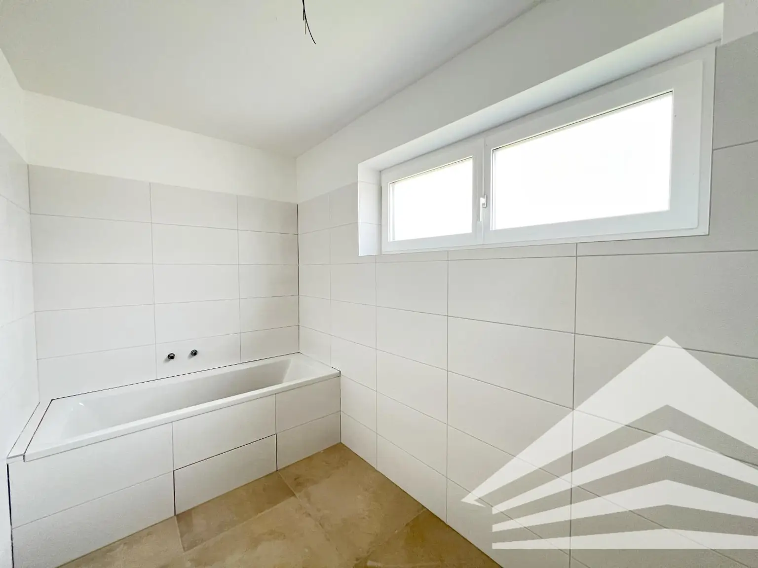 Hochwertig ausgestattete 3-Zimmer Wohnung mit großem Balkon in Puchenau!
