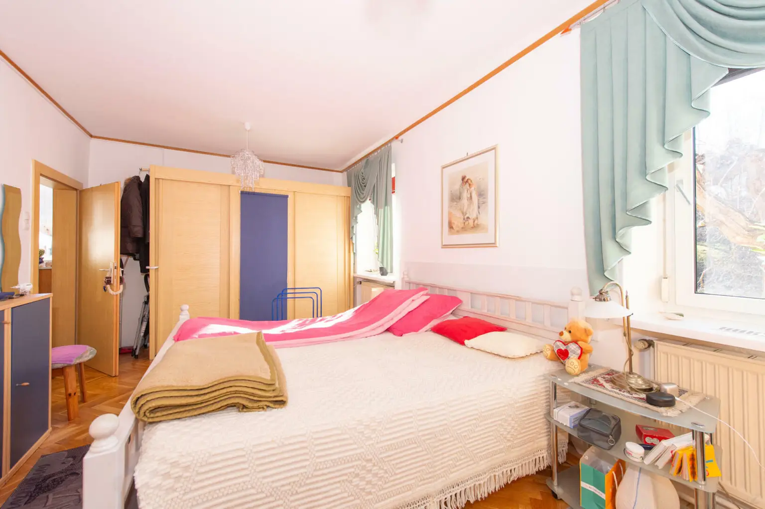 Großzügiges Einfamilienhaus mit viel Platz, hohem Potenzial und hoher Bebauungsdichte – Ideal für Familien oder Investoren