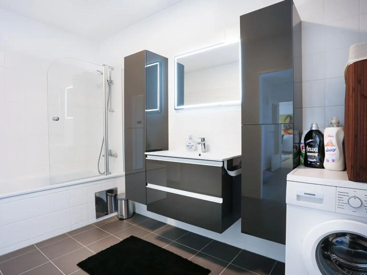 "Vollausgestattete Dachgeschosswohnung mit Terrasse"