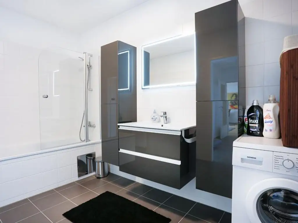 "Vollausgestattete Dachgeschosswohnung mit Terrasse"