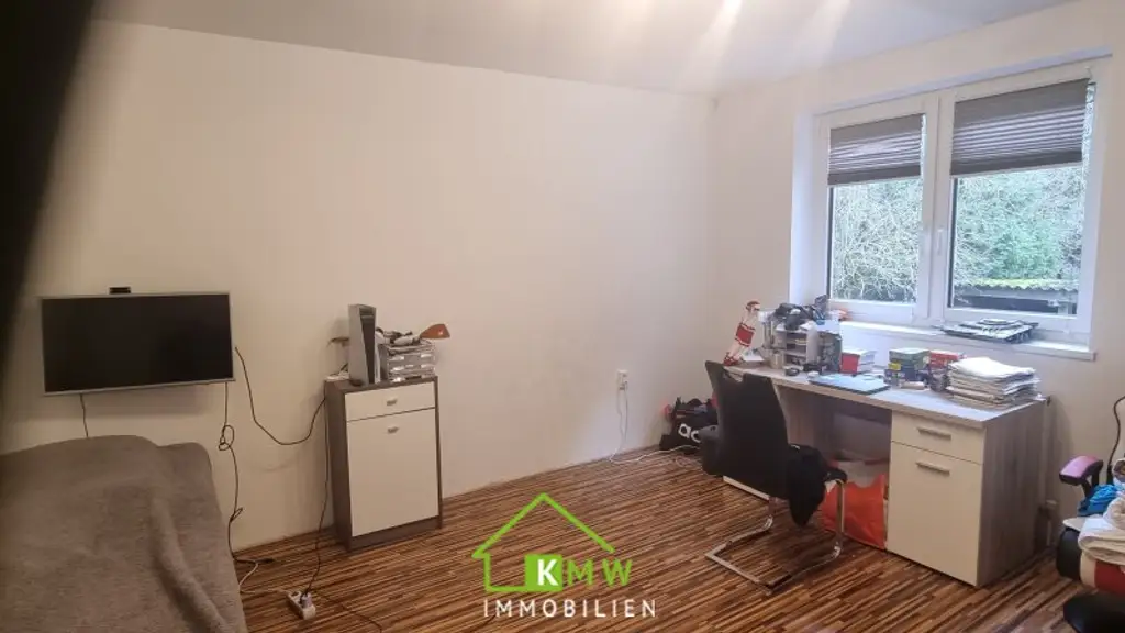 NEU AM MARKT: Wohnhaus am Waldrand