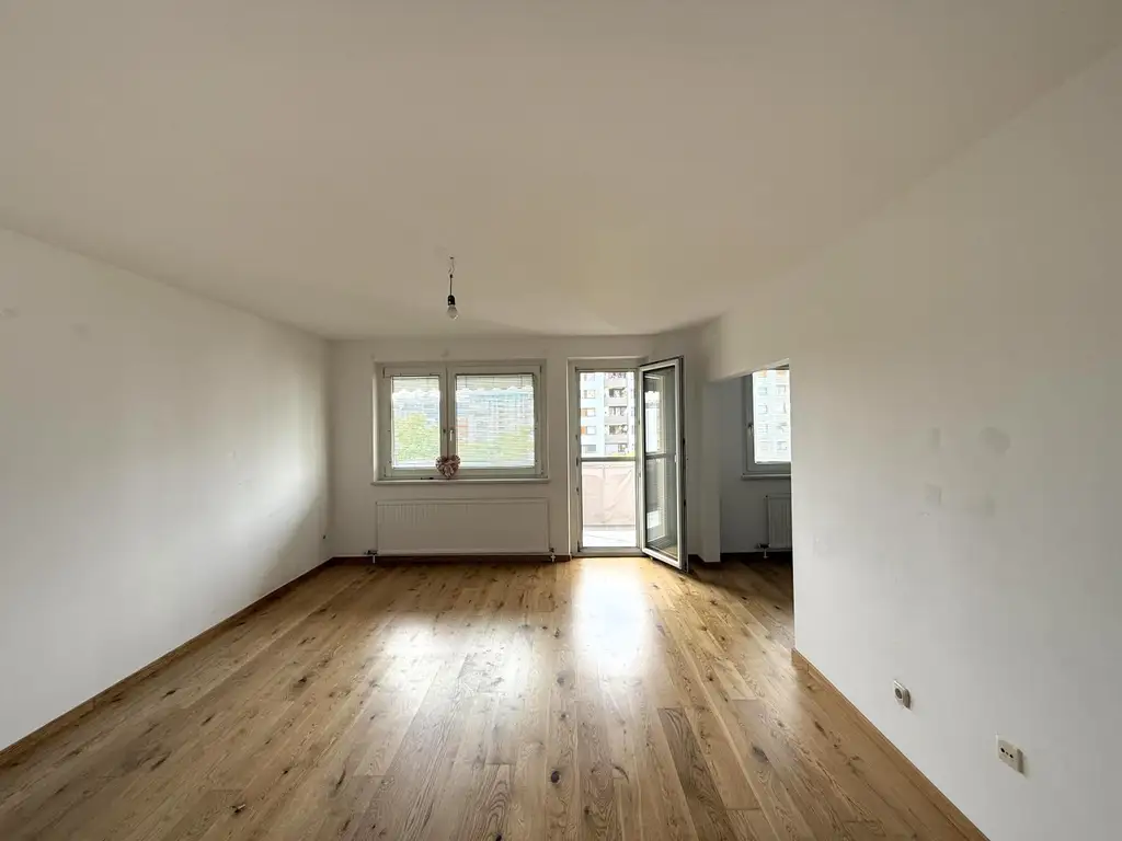 Moderne 2-Zimmer-Eigentumswohnung mit Loggia in absoluter Ruhelage // Modern 2-room condominium with loggia in an absolutely quiet location //