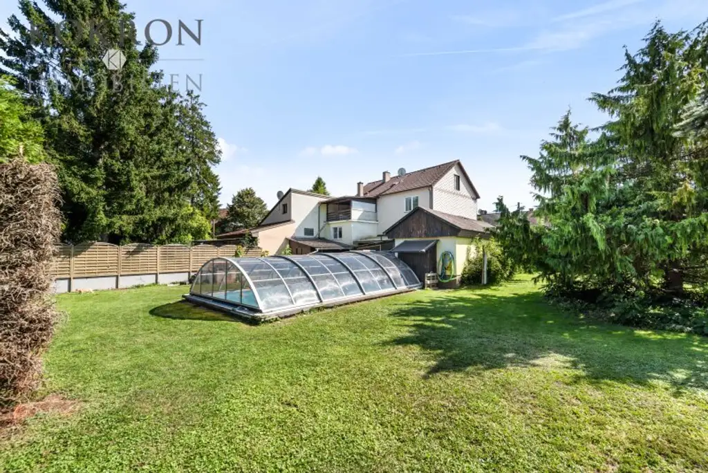 Mitten in der Natur! Willkommen in Ihrem neuen Zuhause, mit viel Freifläche, Pool und Raum für Ihre Ideen.