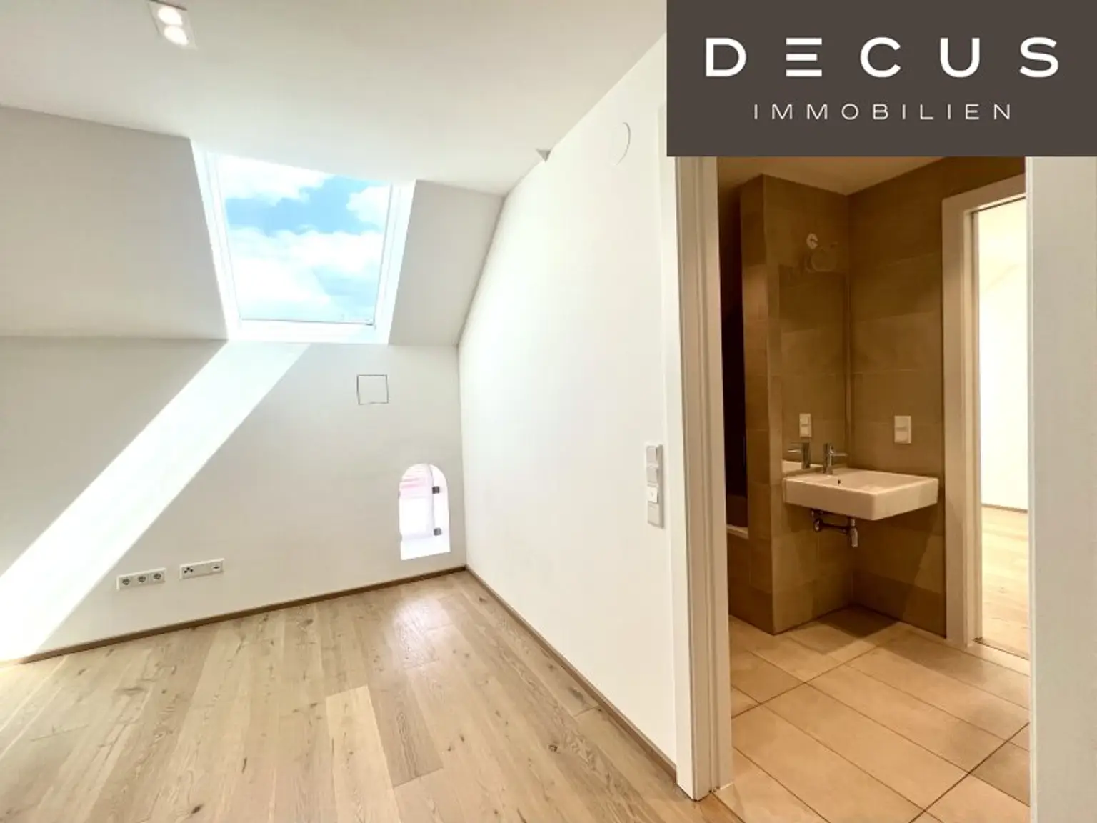 RESIDIEREN AM STADTPARK | ELEGANTE DACHGESCHOSSWOHNUNG | RUHIGE HOFSEITIGE 12 m2 TERRASSE | 4 ZIMMER | 2 BÄDER