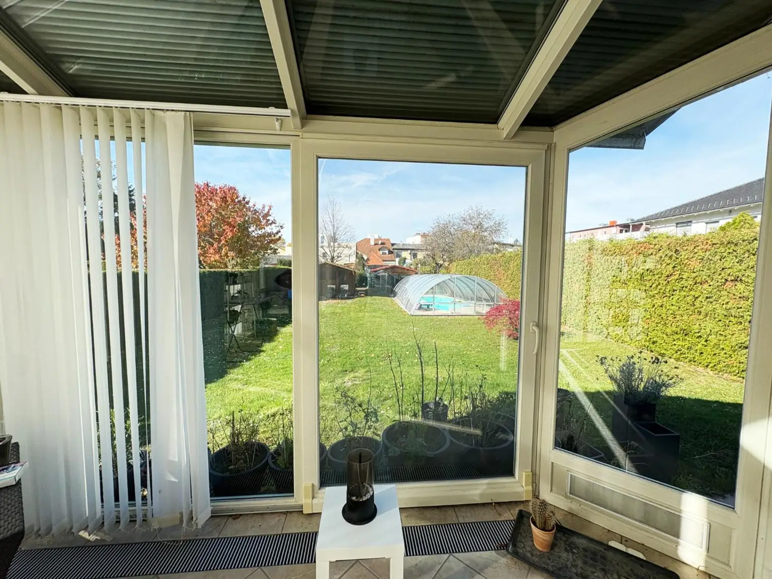 "BUNGALOW mit Pool - WohnGENUSS auf einer Ebene!"