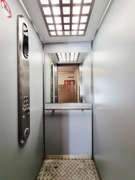 3-Zimmer-Wohnung mit Loggia & Stellplatz – ruhige Lage nahe Traisenpark & Viehofner Seen