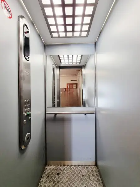 3-Zimmer-Wohnung mit Loggia & Stellplatz – ruhige Lage nahe Traisenpark & Viehofner Seen