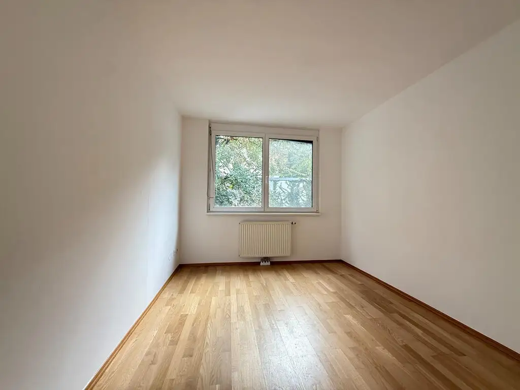 Moderne 4-Zimmer-Maisonette mit Garten