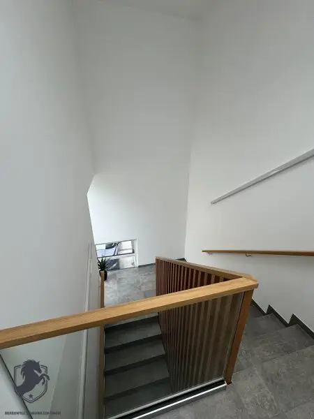 Stilvoll wohnen im Herzen von Wien: Dachgeschosswohnung mit Terrasse und Parkplatz in 1140 Wien!