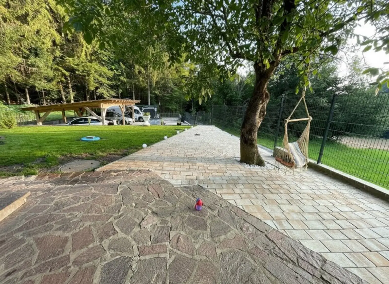 Weg und Garten - Haus - Obertöllern - Kaufen