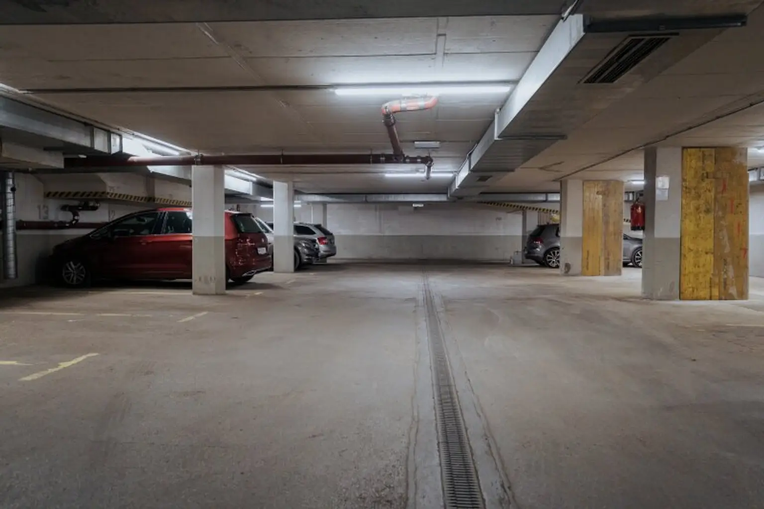 Schöne klimatisierte 3 Zimmer Maisonettewohnung im Dachgeschoß