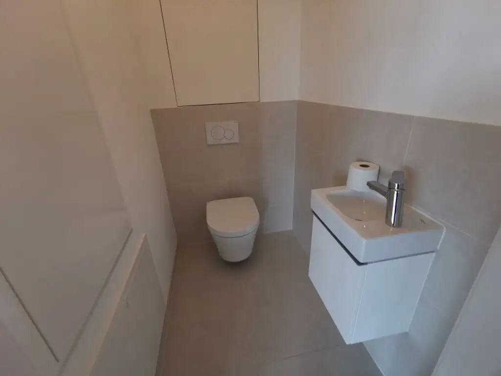 Moderne 3 Zimmer mit Balkon und vielen Extras im Haus!