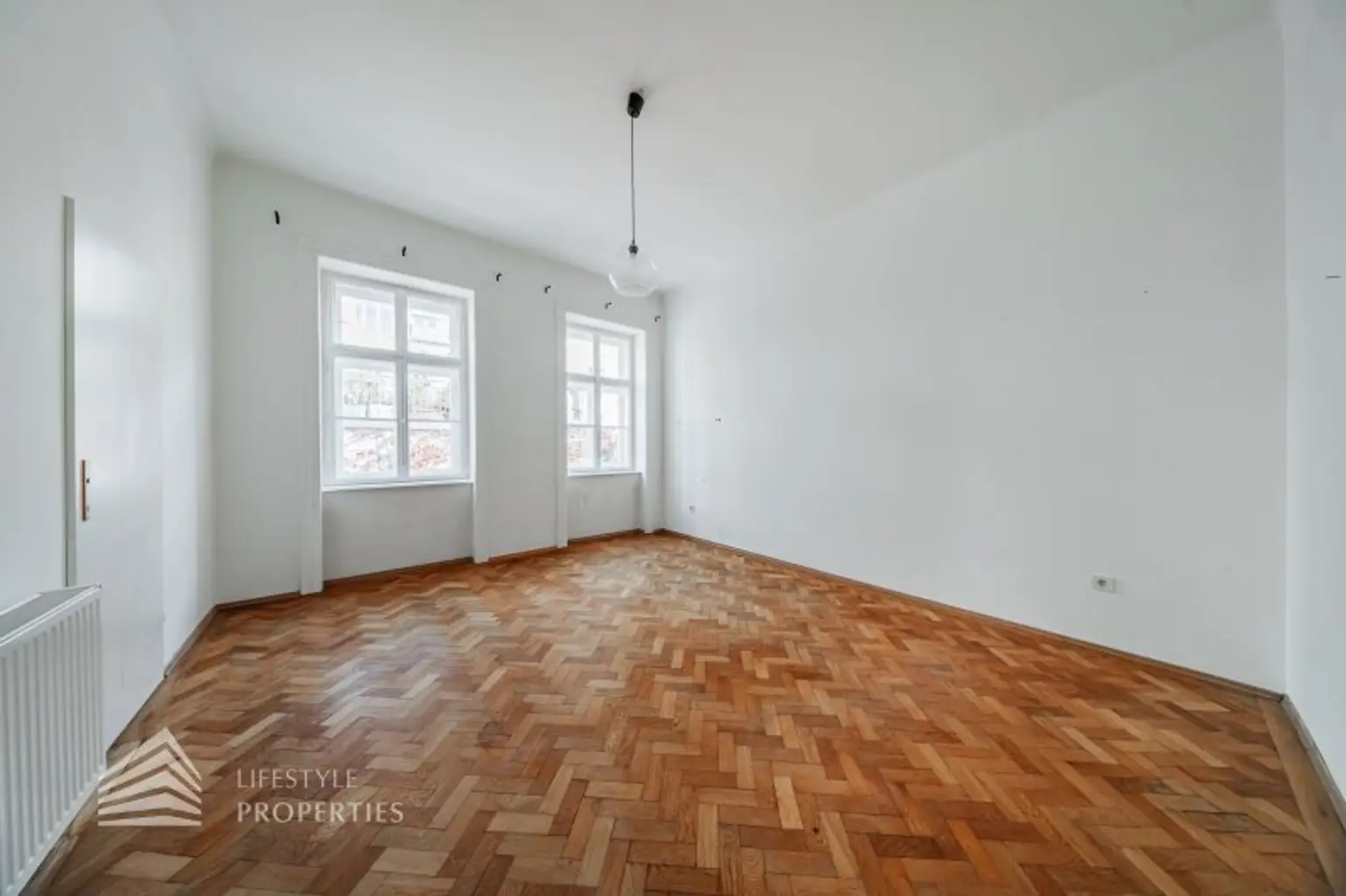 Helle 2-Zimmer Wohnung mit Balkon, Nähe Meiselmarkt