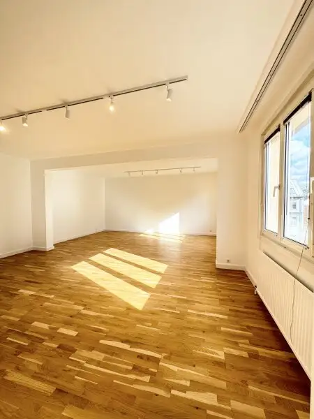 Exklusives Wohnerlebnis in Wien – Großzügige Eigentumswohnung mit Balkon