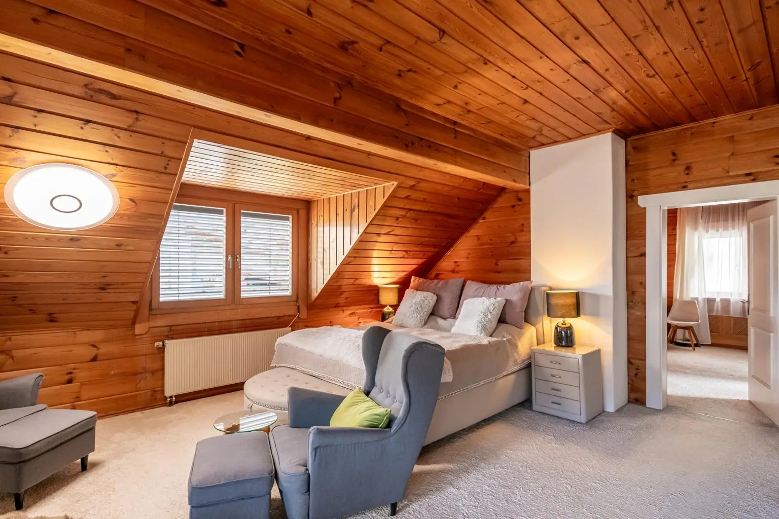 NEU! Wohnen & Wohlfühlen mit Einliegerwohnung und Vermietungspotential