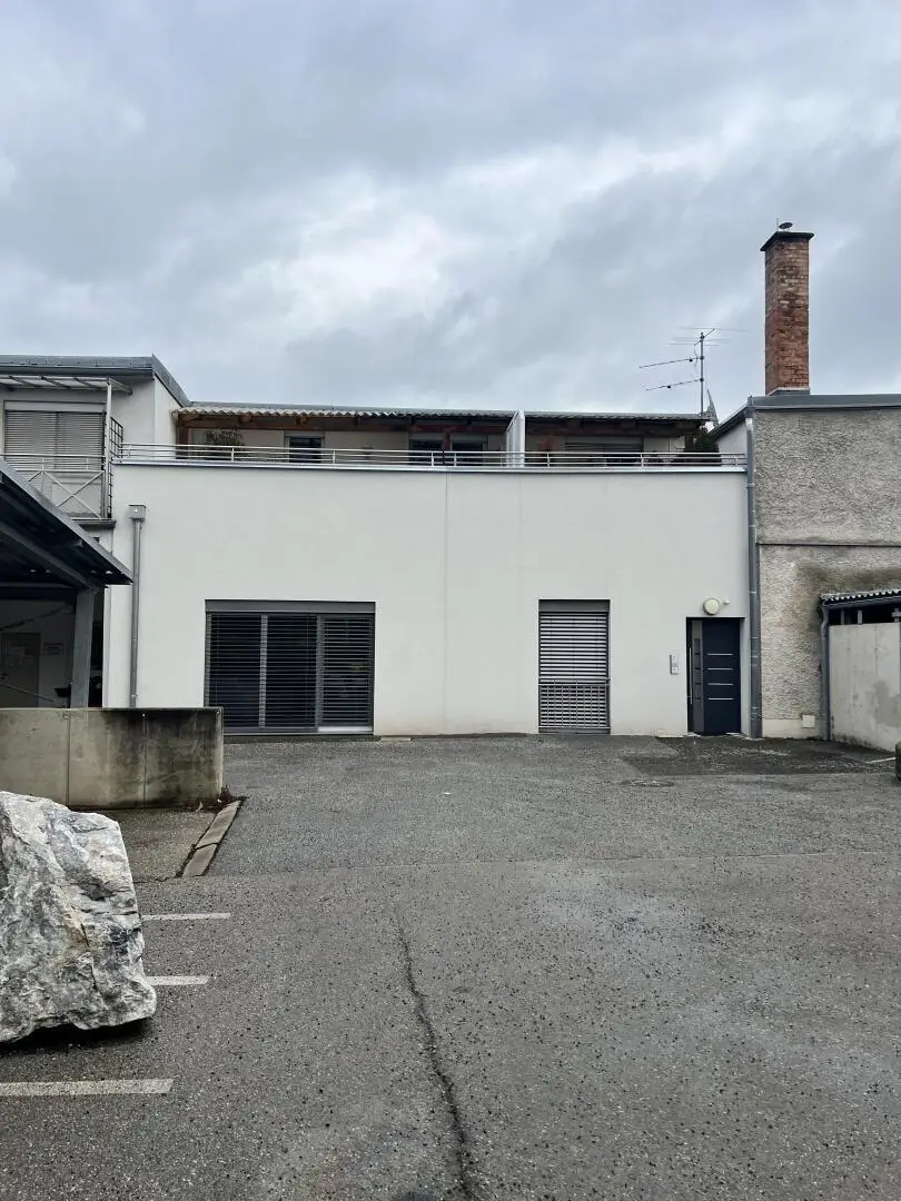 AE4AFF35-FACD-4ACA-B263-47925EFB4F34