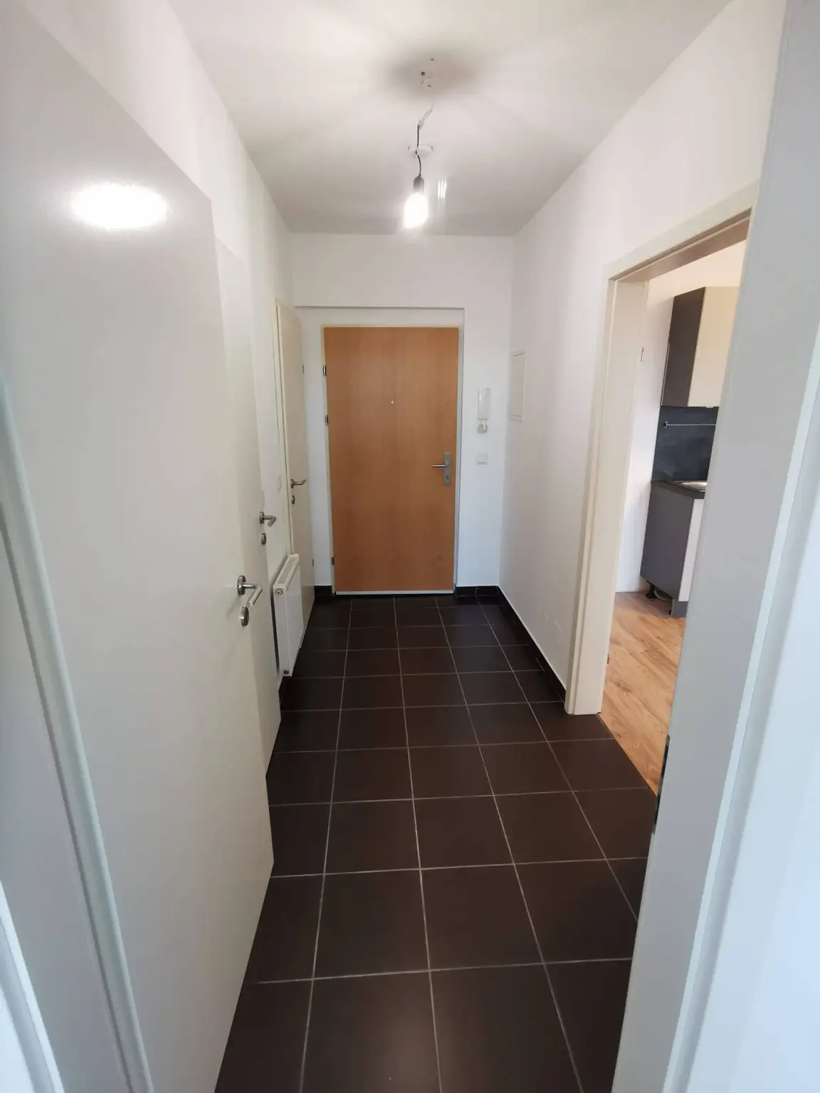 Helle 2-Zi-Wohnung mit Balkon & Stellplatz in Bad Erlach