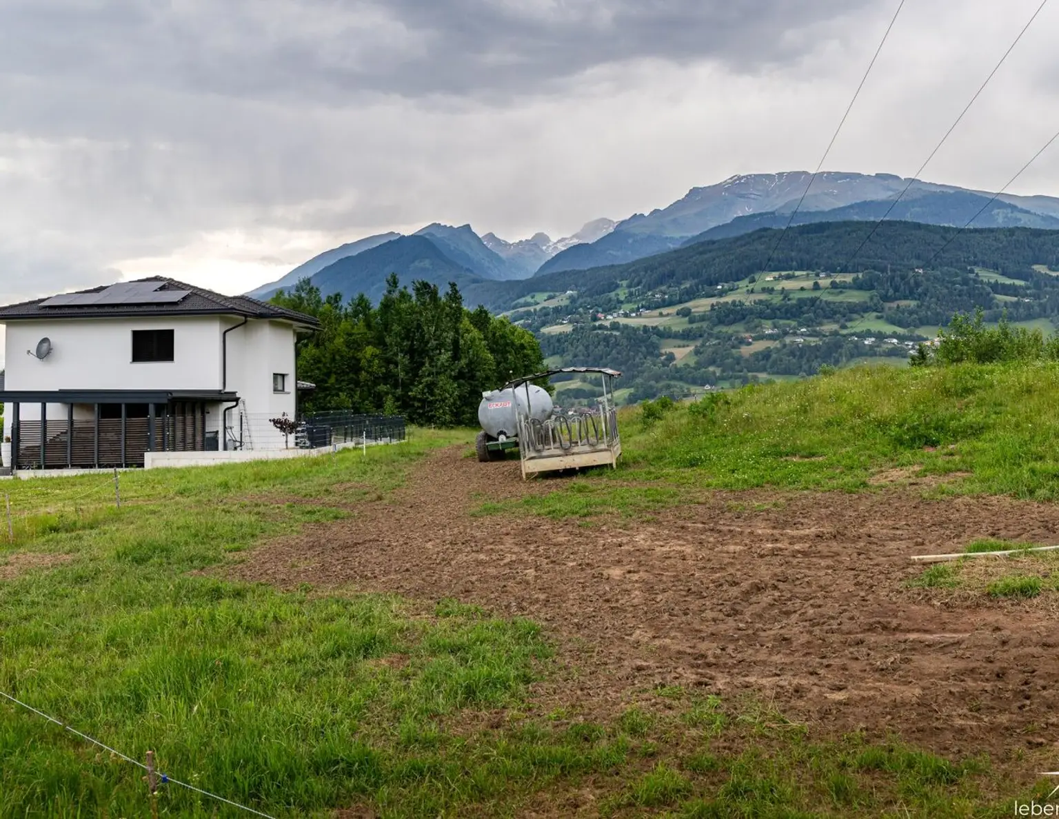 An neuer Siedlung angrenzend. Alleinlage mit Seeblick und Wald - Seeboden/Lurnbichl.