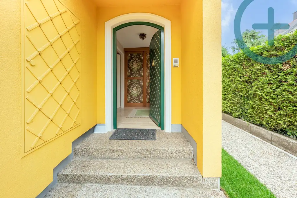 Charmante Doppelhaushälfte mit Gartenidylle & Wohlfühlcharakter