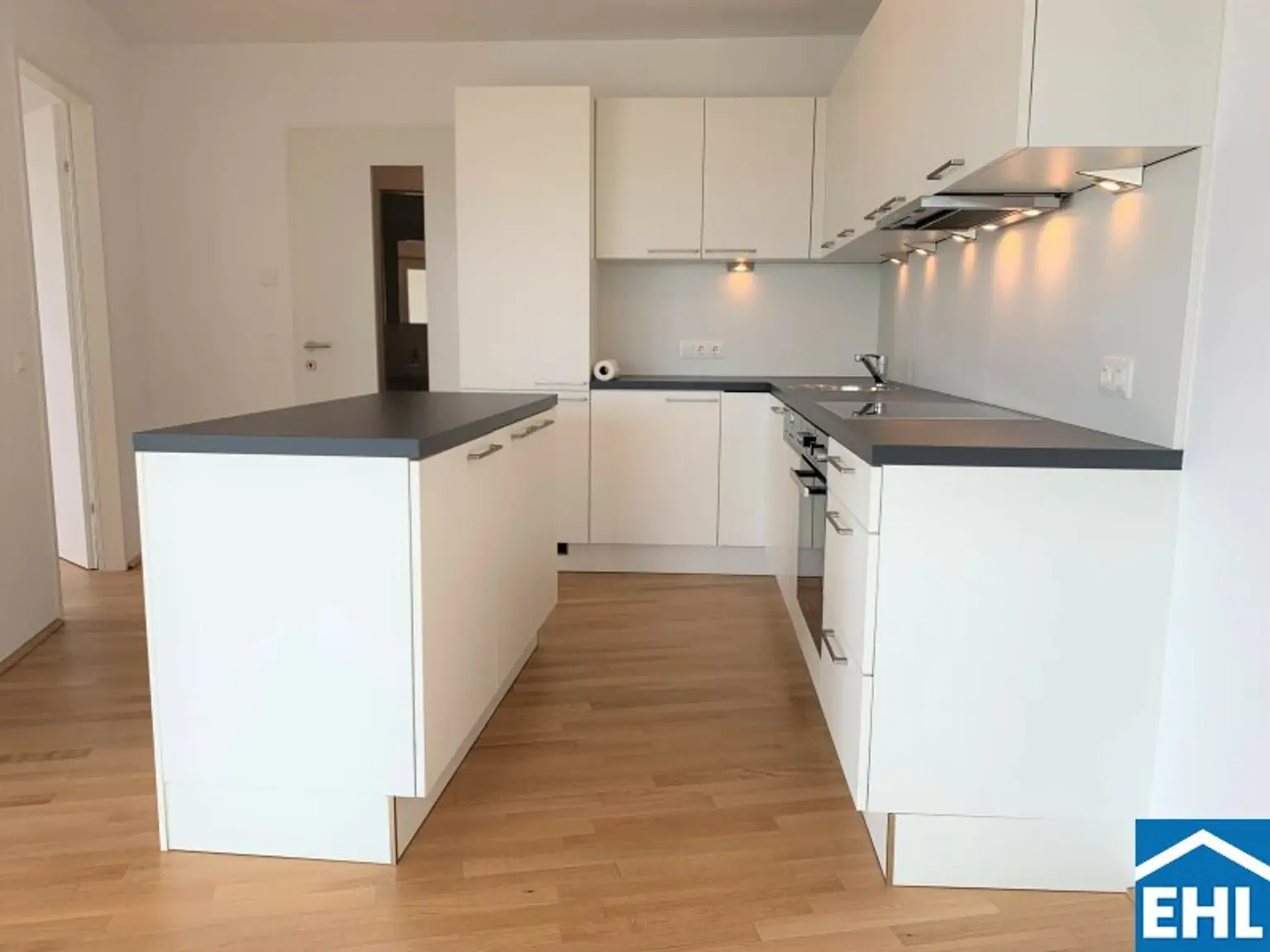 3-Zimmerwohnung mit Freifläche in U-Bahnnähe!