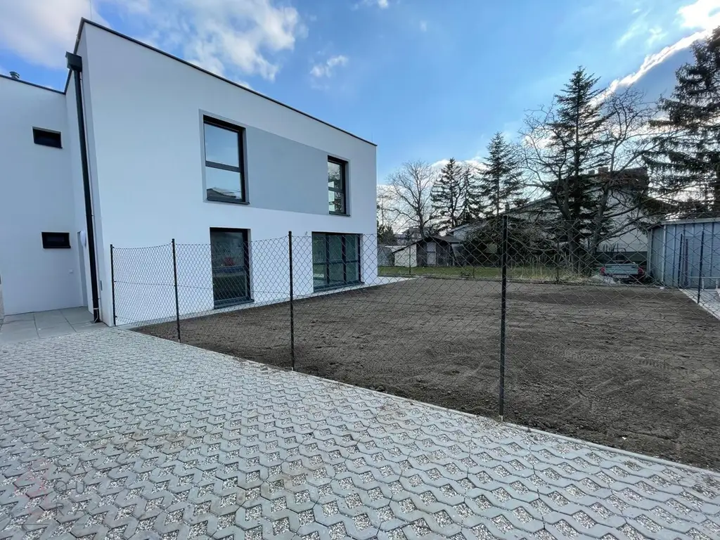 Modernes Neubauhaus für Kurzzeit- und Firmenvermietung in Gerasdorf bei Wien