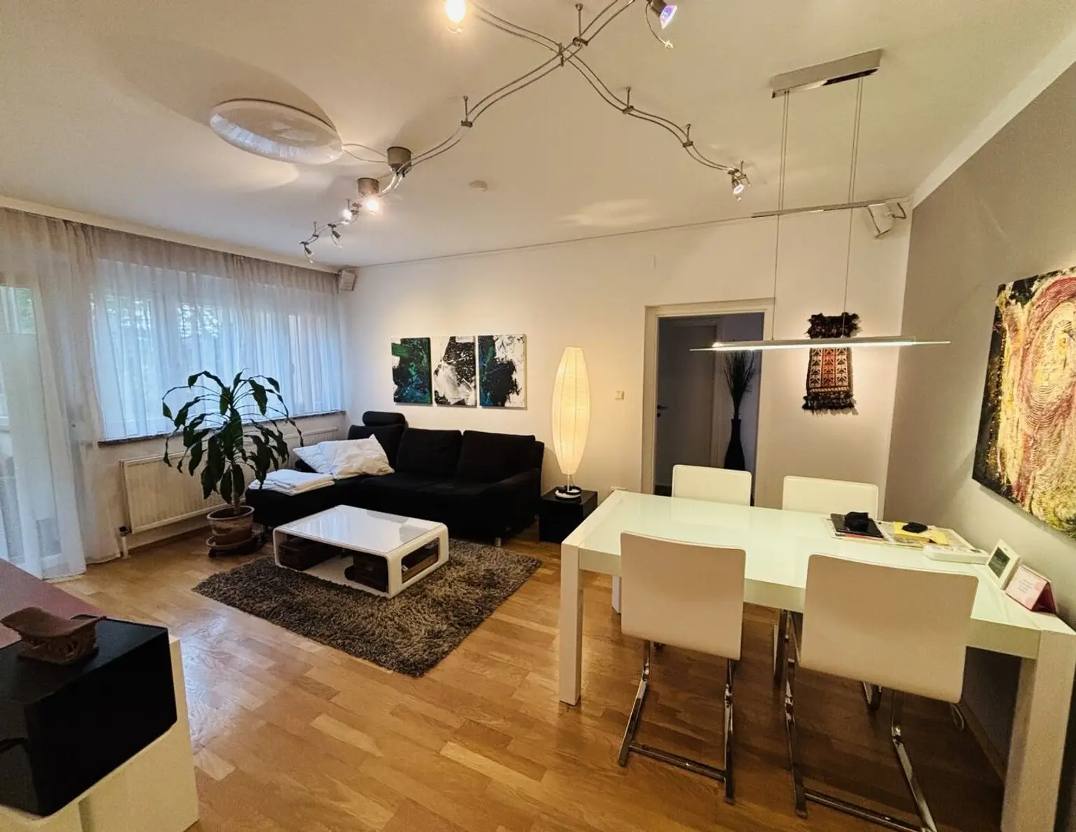 Attraktive 3,5 Zimmer-Wohnung mit Loggia - optimale Raumaufteilung!