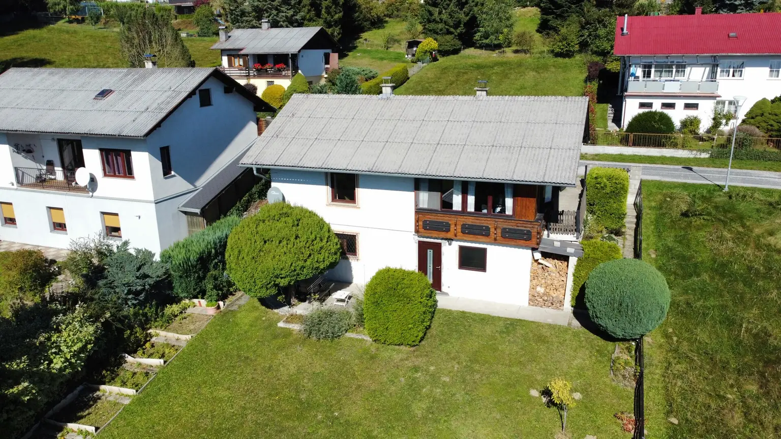 „Ihr Rückzugsort in den Bergen – Einfamilienhaus mit Ausblick“