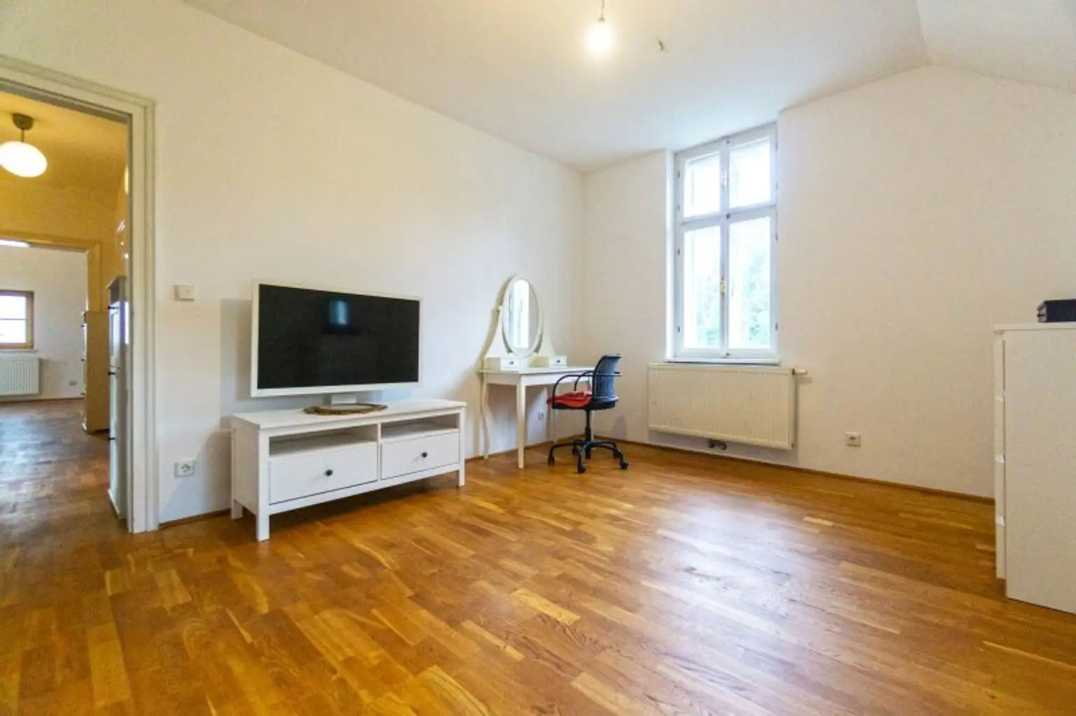 Aufwendig revitalisierte und stilvoll ausgebaute, historische Wienerwaldvilla in Tullnerbach