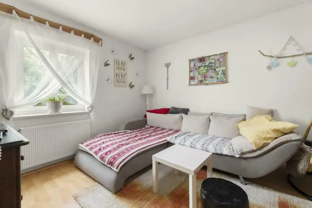 ** Traumhaftes Wohlfühlhaus in ländlicher Idylle trifft Stadtnähe  - nur 15km nach Graz **  Familienparadies mit erstklassiger Infrastruktur **