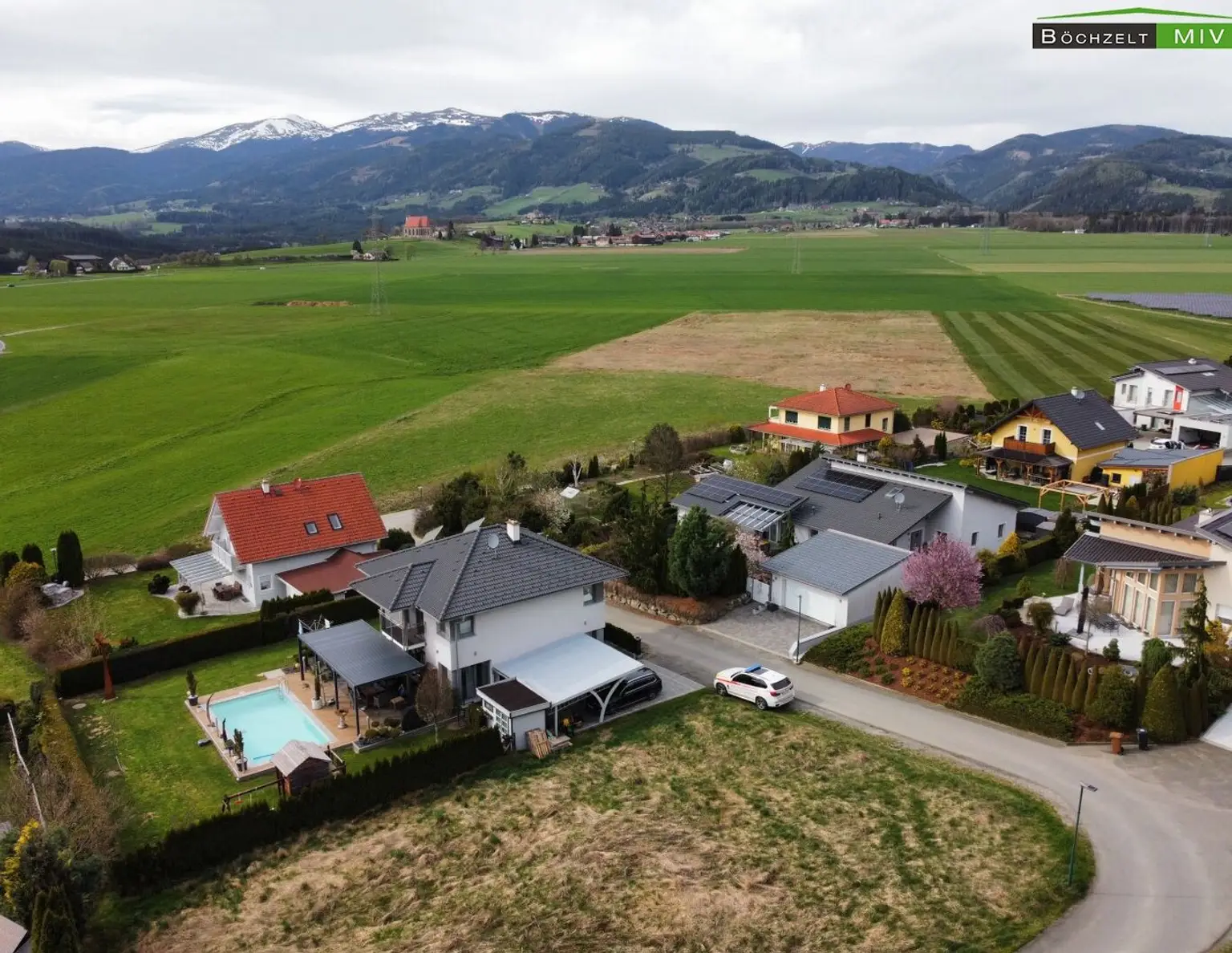 Sonniges Baugrundstück in moderner Siedlung mit Blick auf die Berge in +++ St. Marein +++