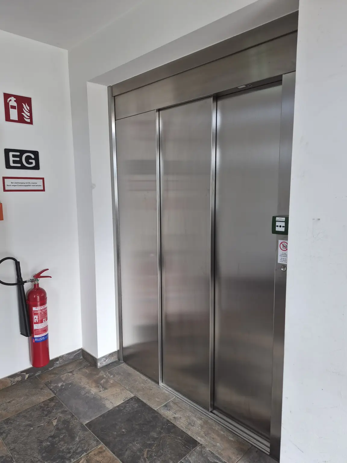 Neubau: Ca. 60 m² Wohnung mit ca. 12 m² Eckbalkon nach Nordwesten ausgerichtet