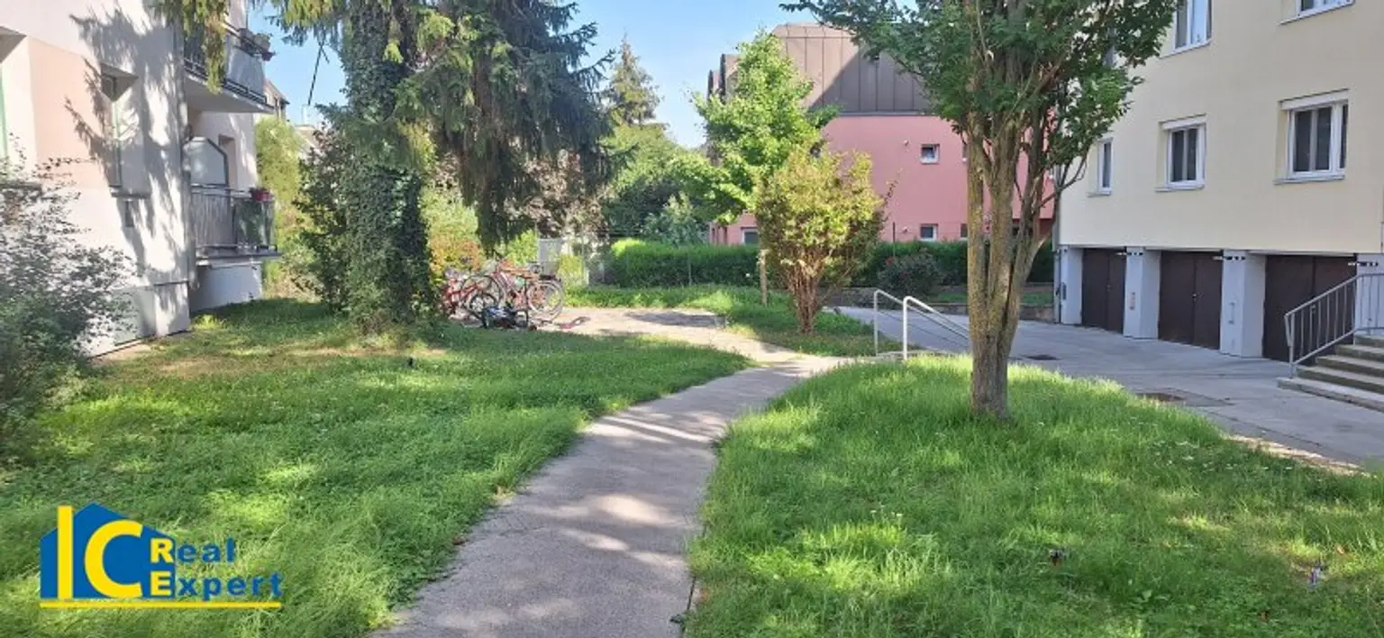 Wohnhausanlage im Grünen