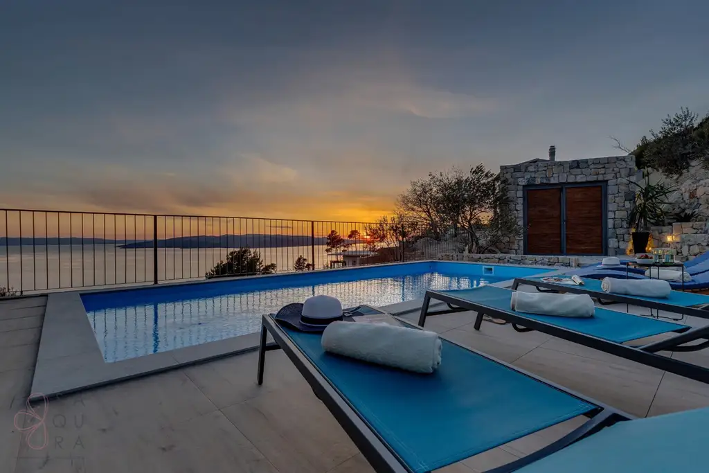 Stone Mansion Makarska – Mediterrane Eleganz mit Investitionspotenzial