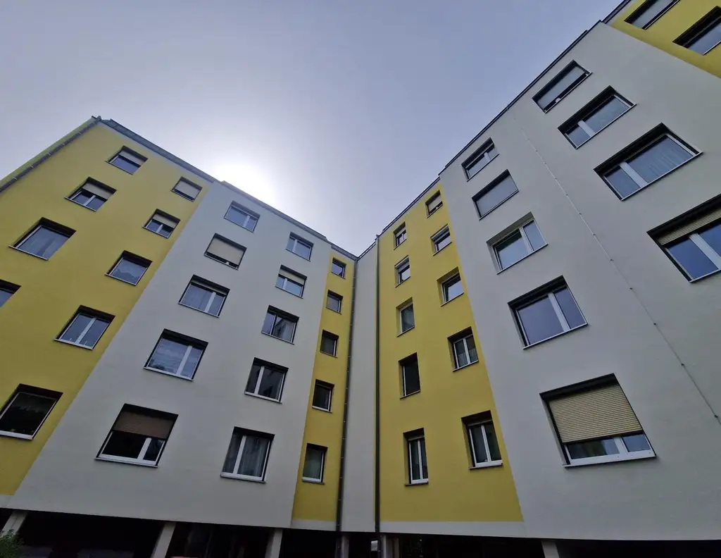 SELTENE GELEGENHEIT AUF EINE EIGENTUMSWOHNUNG MIT 2 LOGGIEN IN RUHIGER WOHNLAGE IM HERZEN VON LANGENZERSDORF