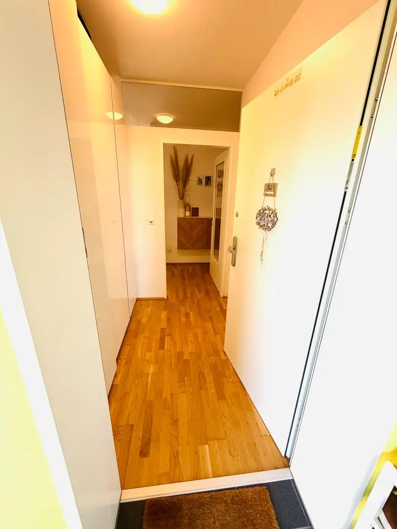 Vorraum/Garderobe