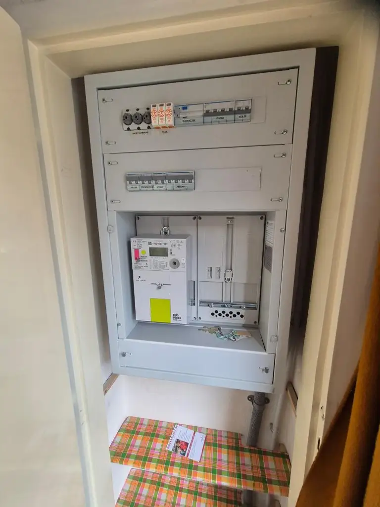 Renovierungsbedürftiges Mittelreihenhaus
