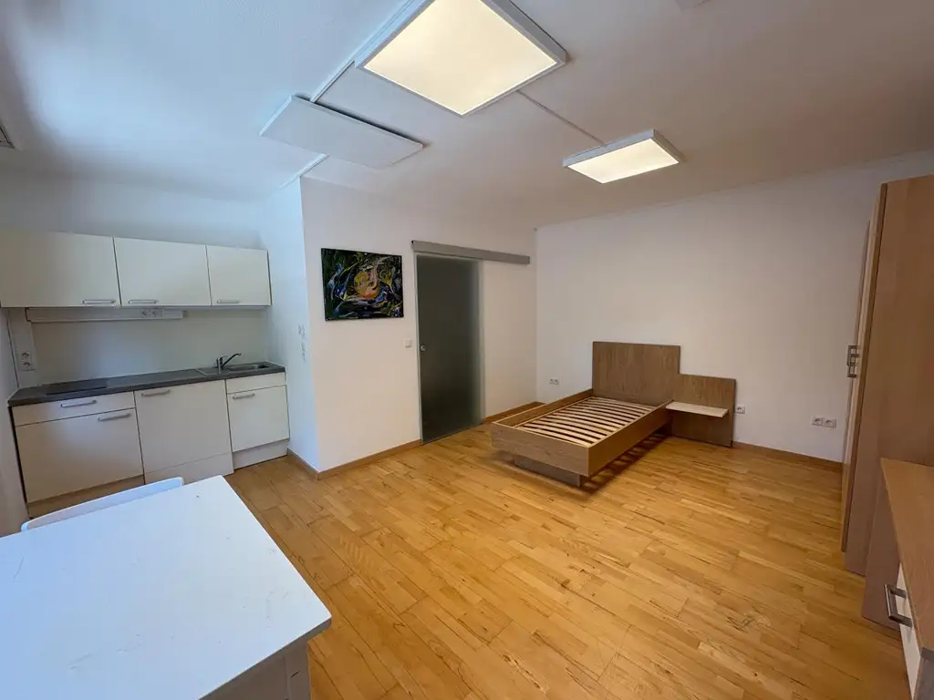 Komplett möbliertes Studio