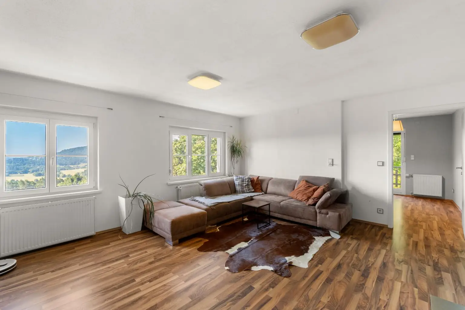 Großzügiges Wohnhaus mit 4 Wohneinheiten in herrlicher Aussichtslage - nähe Graz